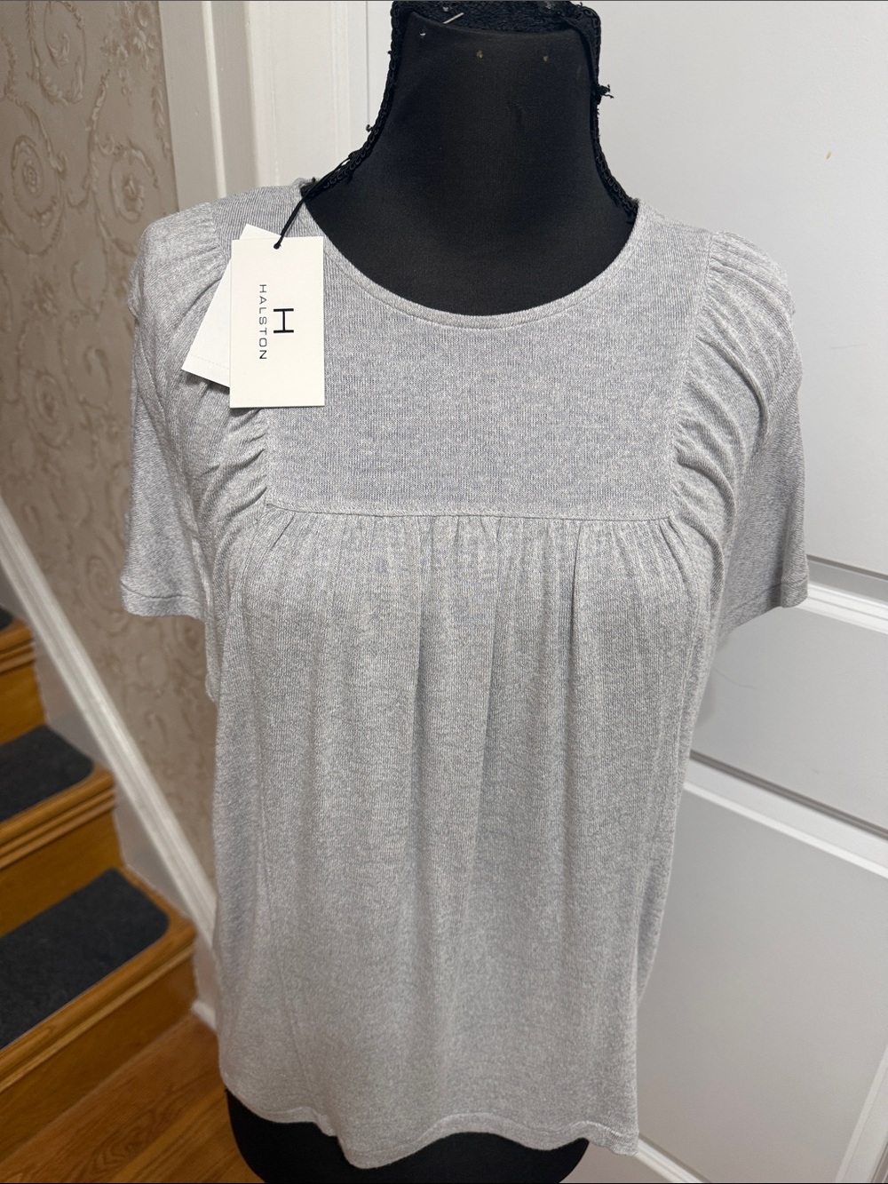 NWT Halston Heritage Light Gray Short Sleeve Top. Size S